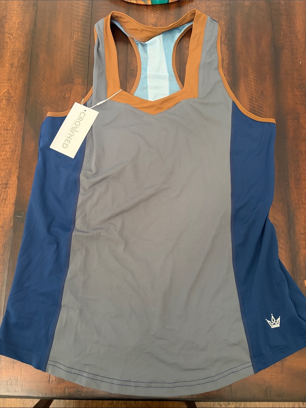 NWT Crowned Athletic Atheltic Flow Tank Force Fighter